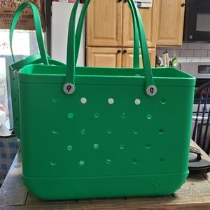 Large Kelly Green Bogg Bag